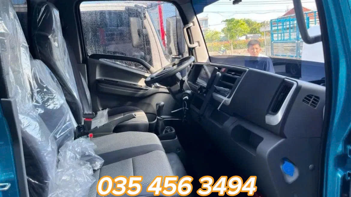 Không gian nội thất cabin tiện nghi của xe tải JAC N350 Pro